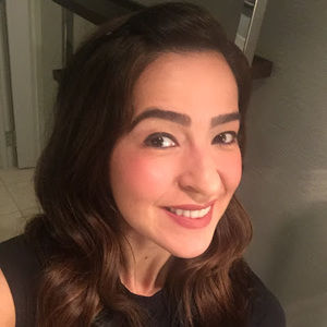 Meet your Posher, Adriana